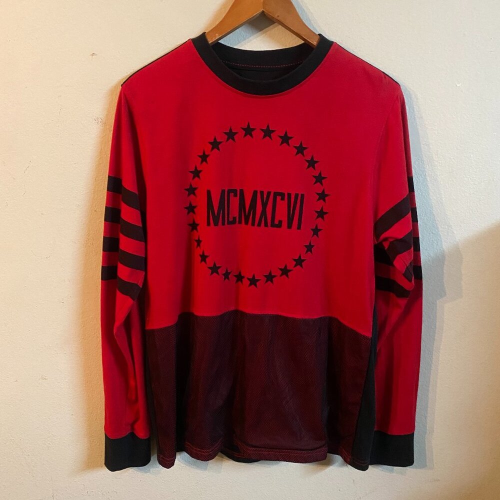 ENYCE MEDIUM RED & BLACK LONG-SLEEVE TOP